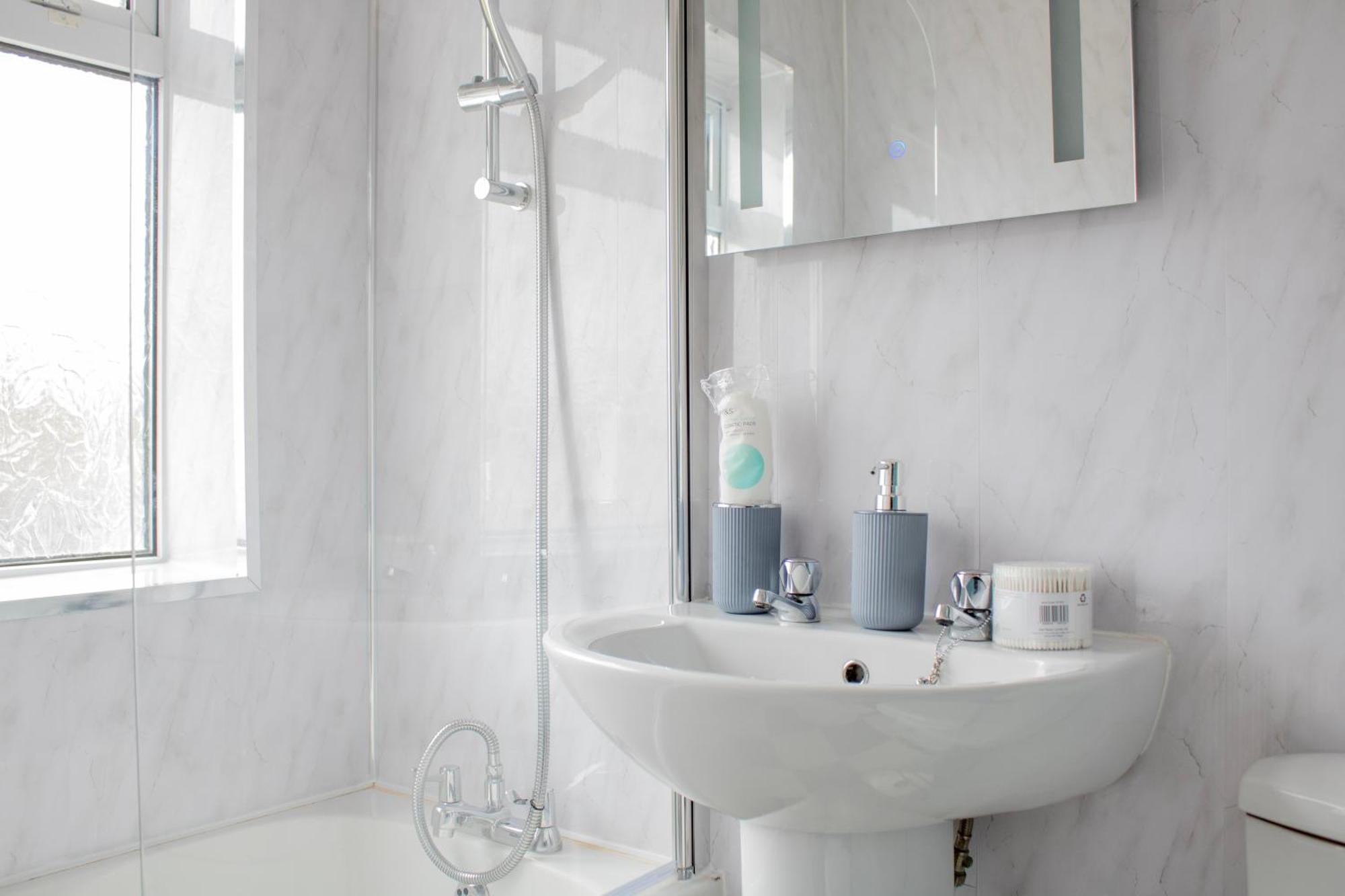 Harvard House, Stylish 3 Bedroom House In Solihull 5 Mins To The Nec, Bhx ,Jlr With Free Parking Birmingham Exteriér fotografie
