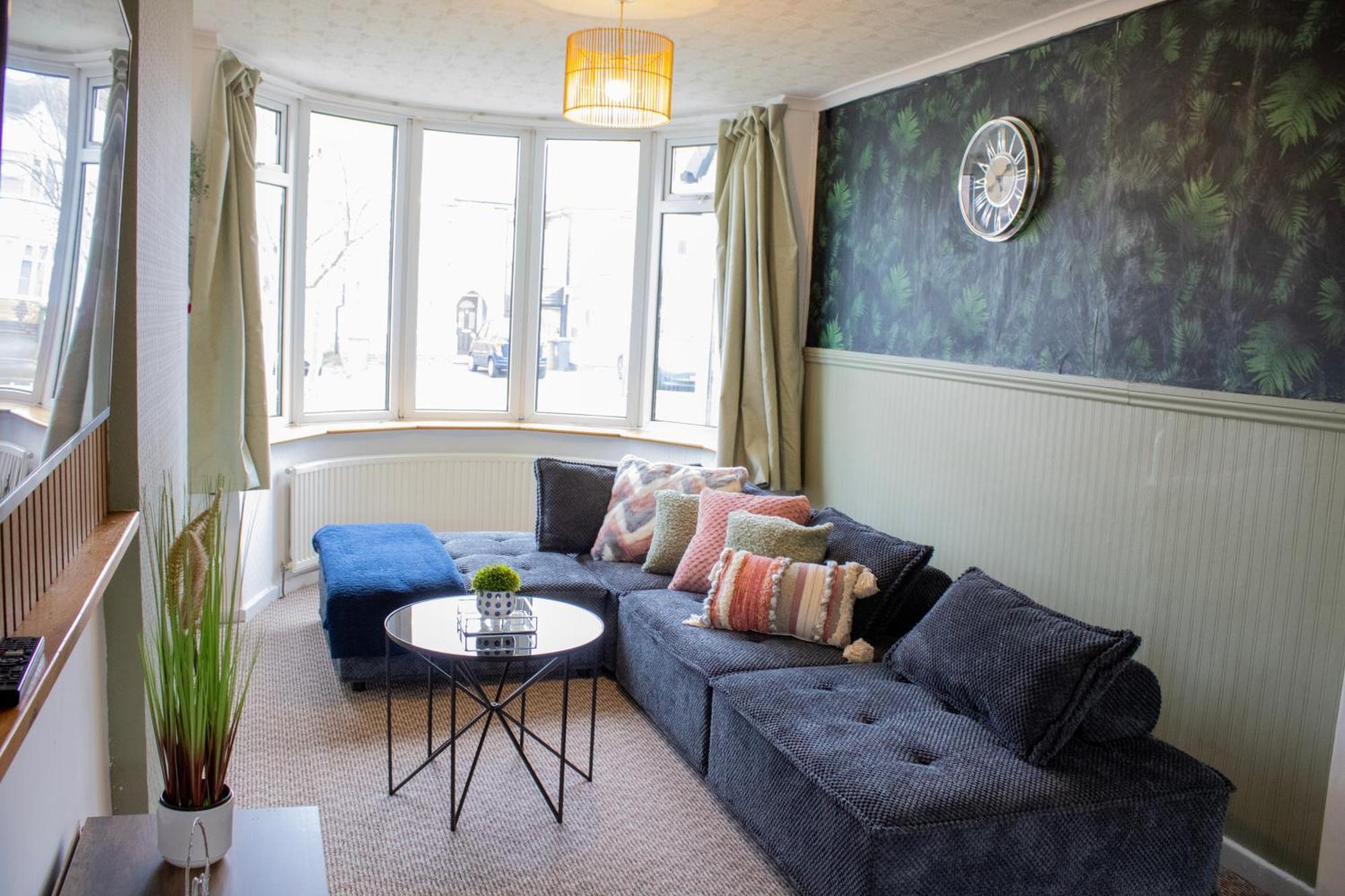 Harvard House, Stylish 3 Bedroom House In Solihull 5 Mins To The Nec, Bhx ,Jlr With Free Parking Birmingham Exteriér fotografie